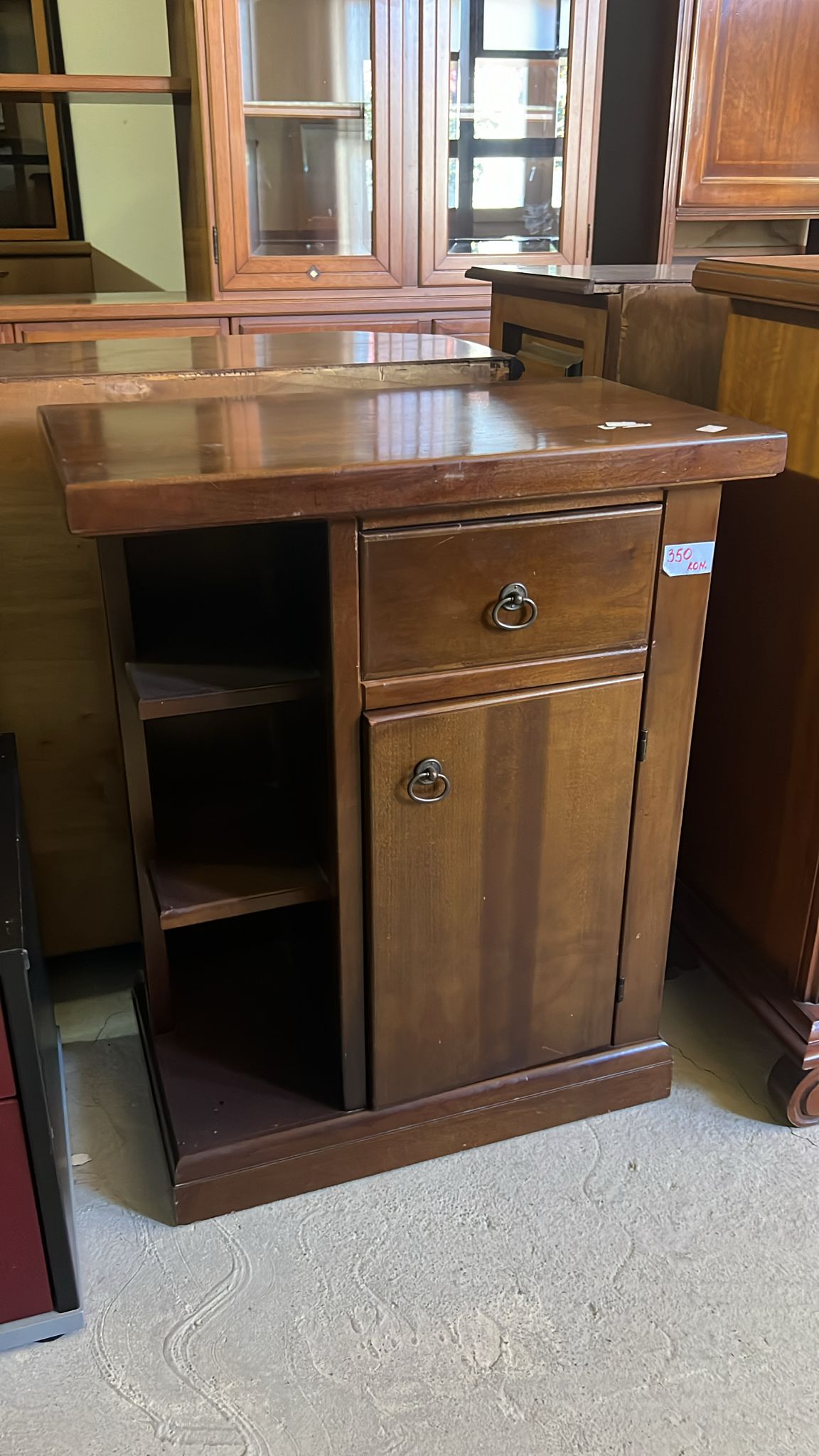 Mobilier sh din lemn de calitate italiană R-272