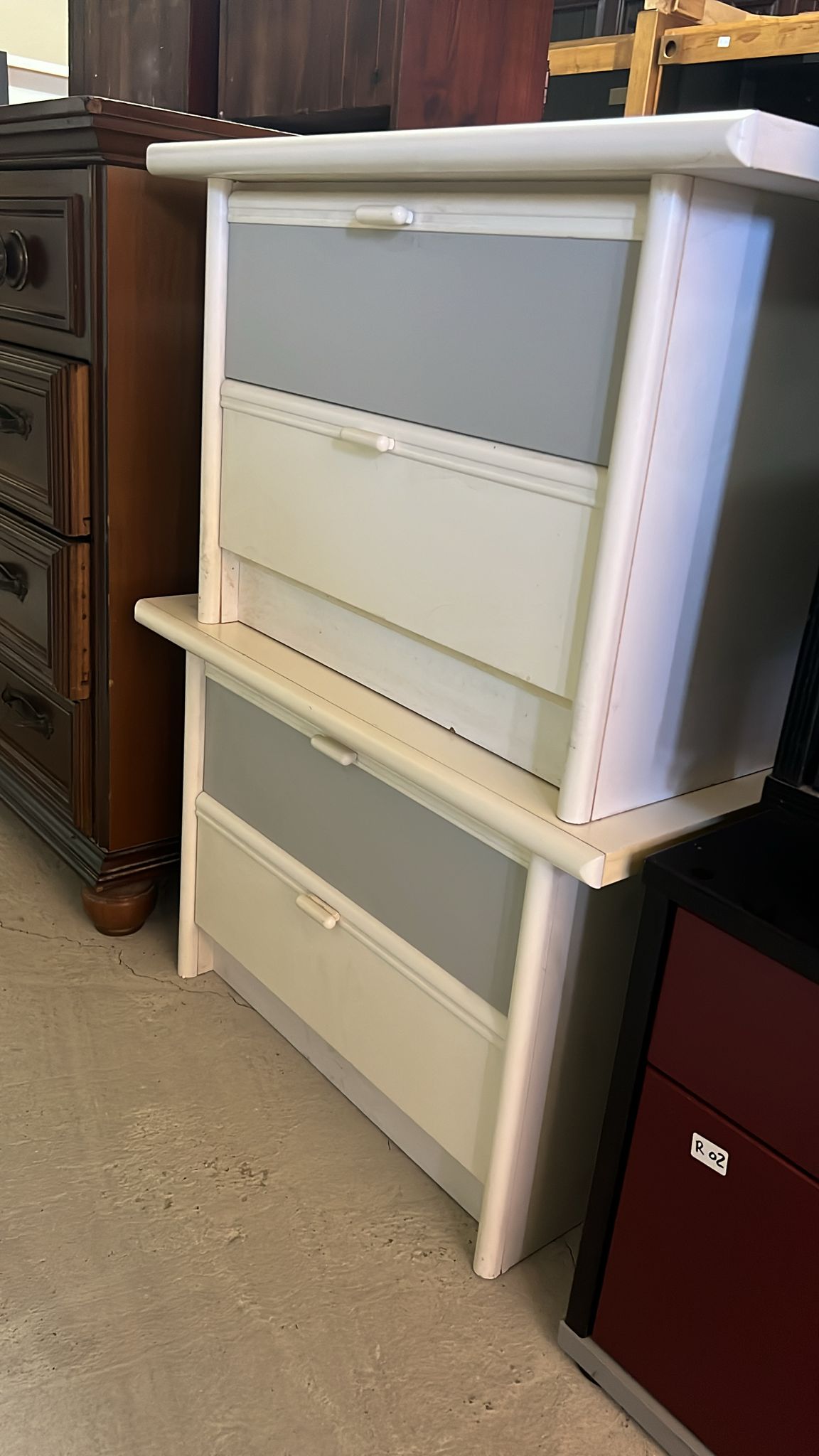 Set Noptiere sh de calitate italiană R-82