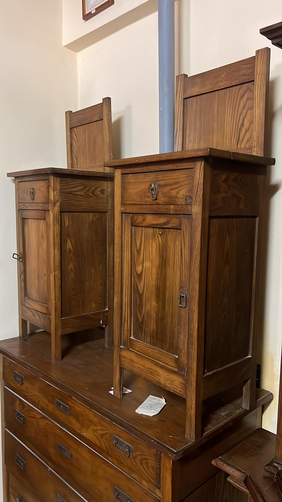 Set comodă și noptiere vintage din lemn masiv R-778 - imagine 2