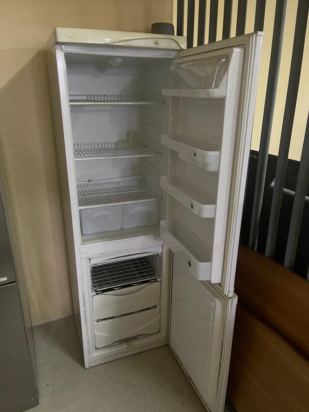 Frigider IGNIS made in italy R-390 - imagine 2