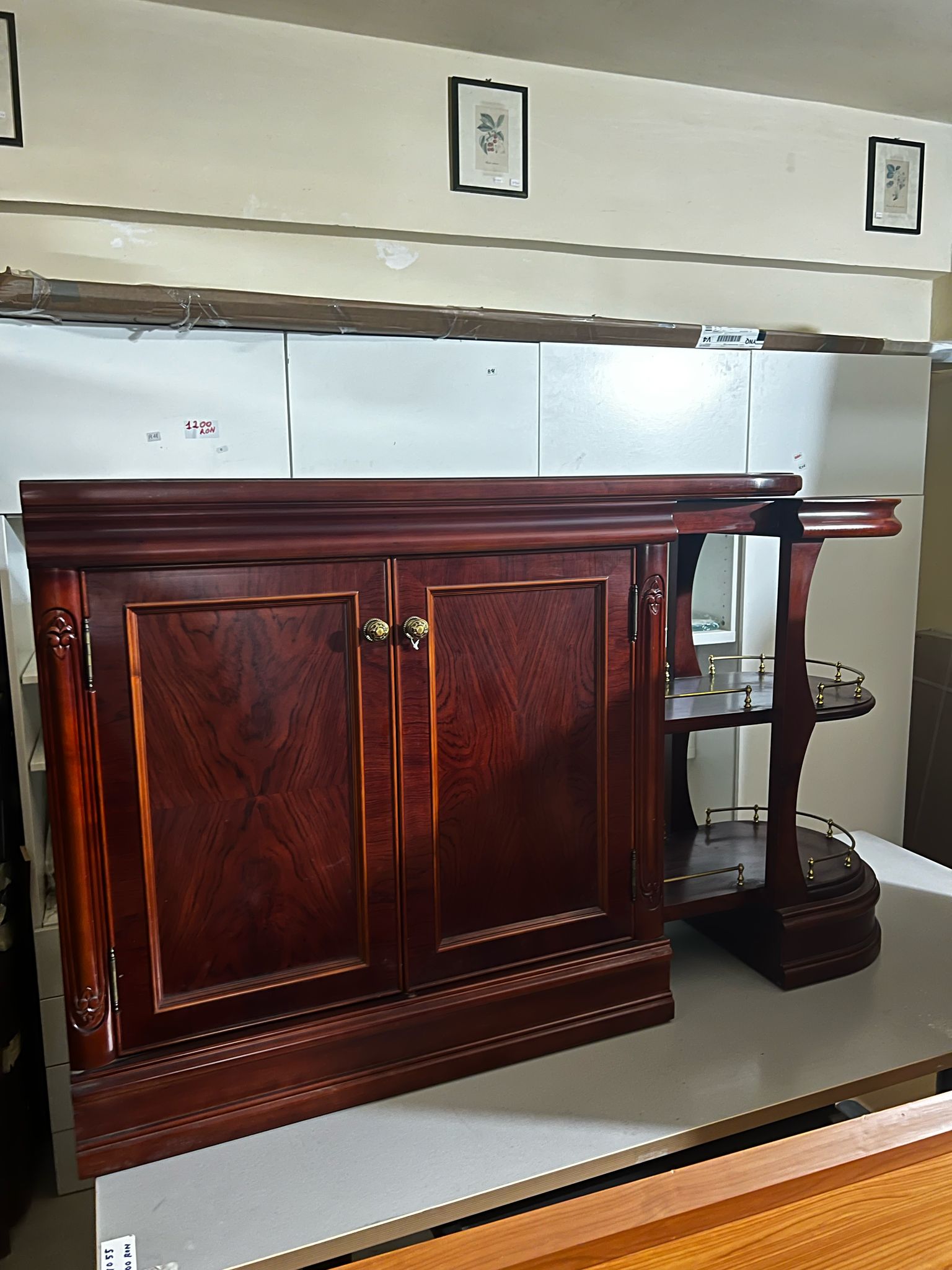 Buffet clasic din lemn masiv cu bar lateral S 3002 – Produs nou, din expoziție - imagine 3