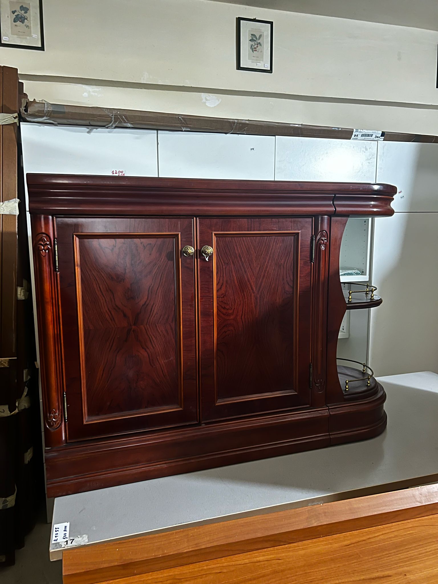 Buffet clasic din lemn masiv cu bar lateral S 3002 – Produs nou, din expoziție - imagine 2