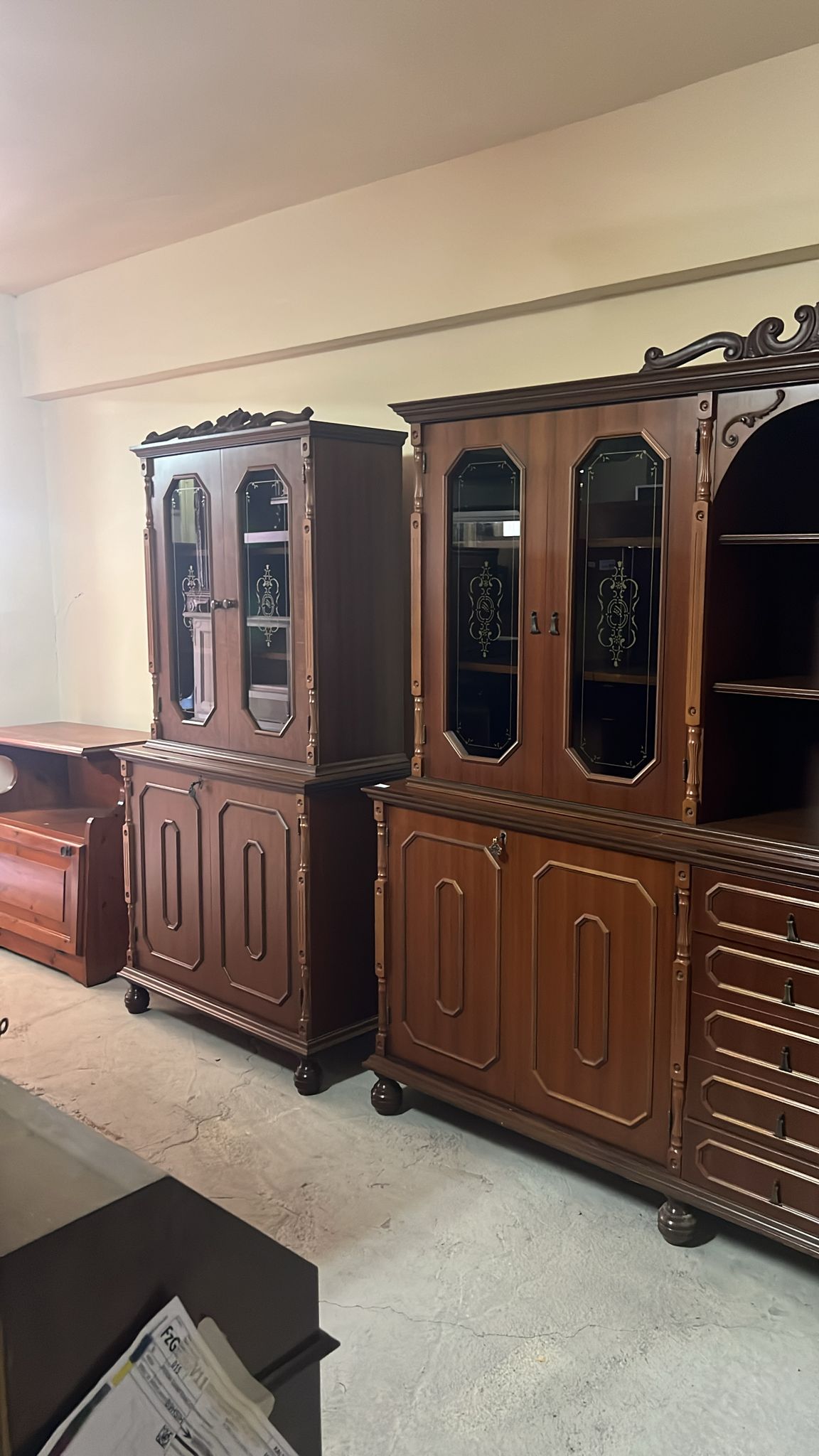 Set 2 vitrine clasice din lemn sh de calitate italiană S 3674 - imagine 2