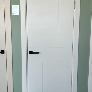 Ușă de interior albă model U4 H2000 mm – nouă cu accesorii incluse