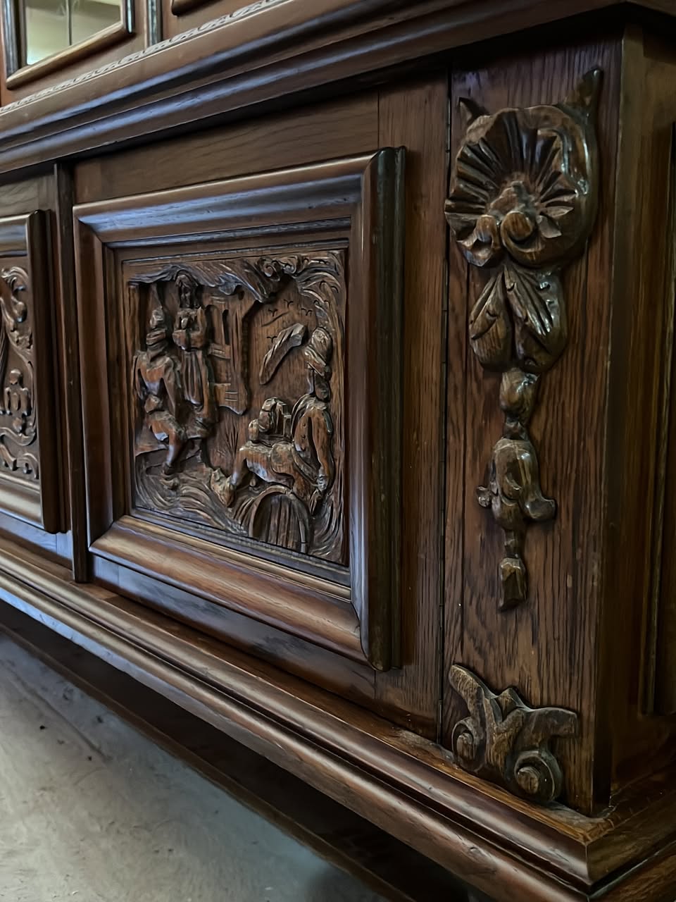 Vitrină sculptată din lemn masiv sh de calitate italiană S 1831 - imagine 2