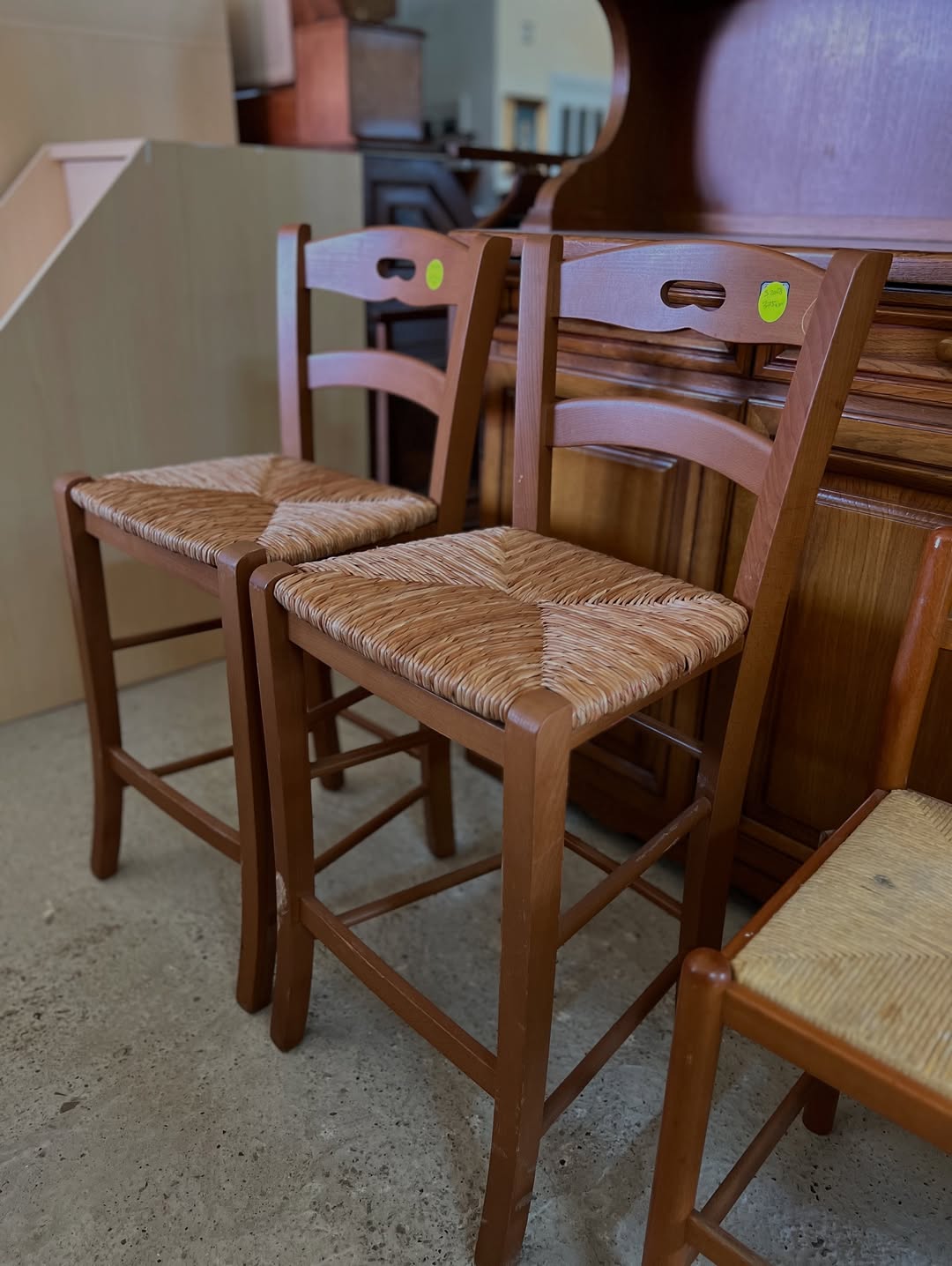 Set 2 scaune tip taburet cu șezut împletit S 2008 – produs nou de showroom