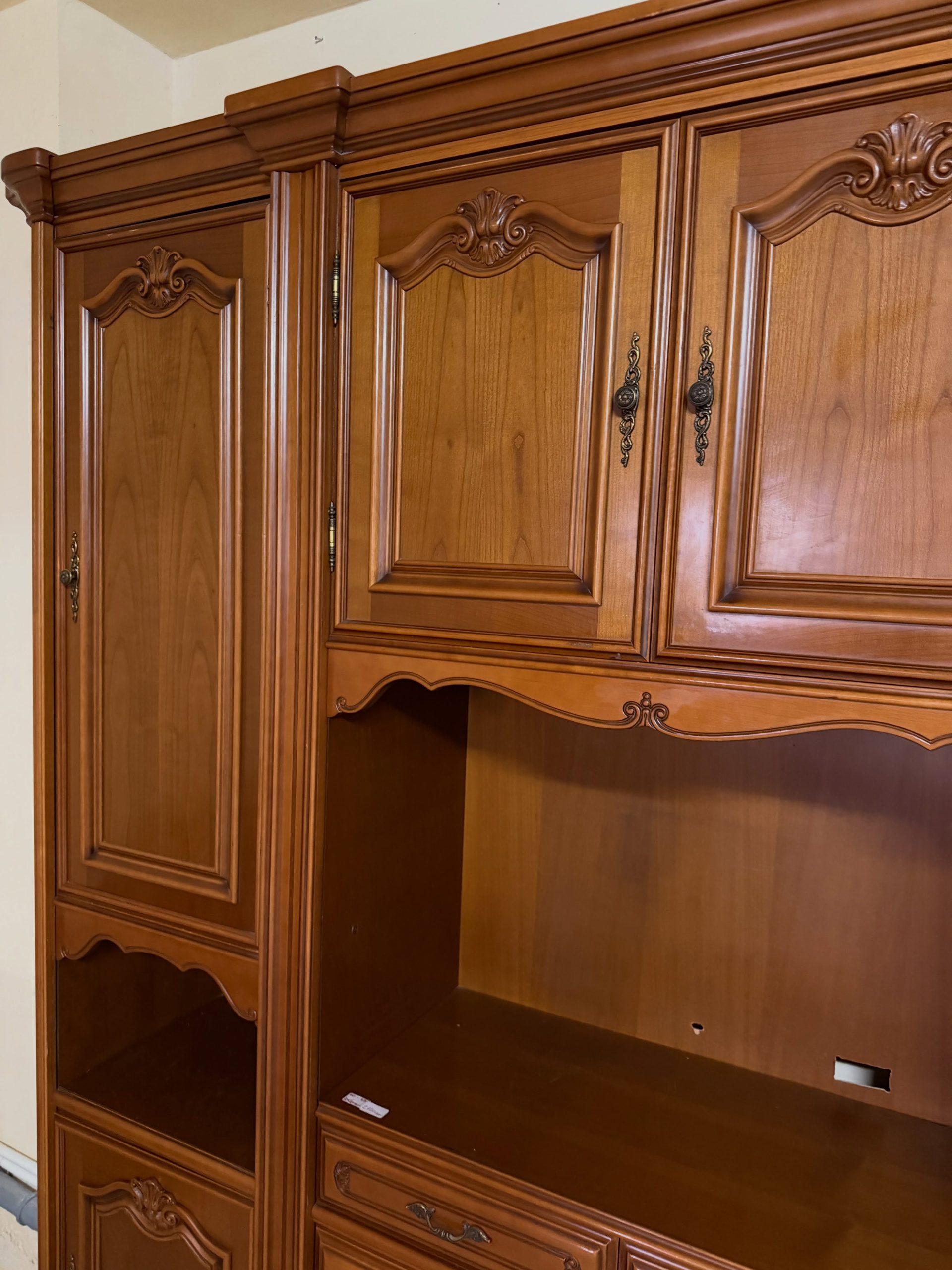 Mobilier living clasic cu vitrină și sertare sh de calitate italiană Ad-47 - imagine 4