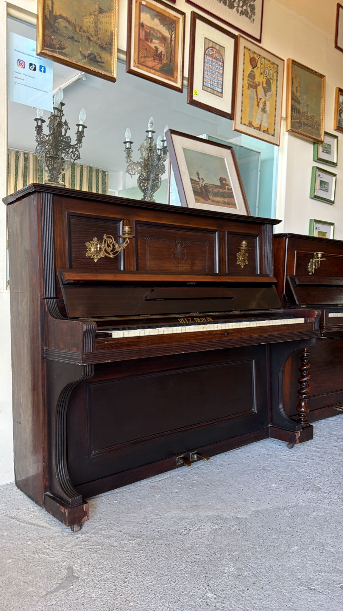 Pianină vintage Ritz Berlin 157/U