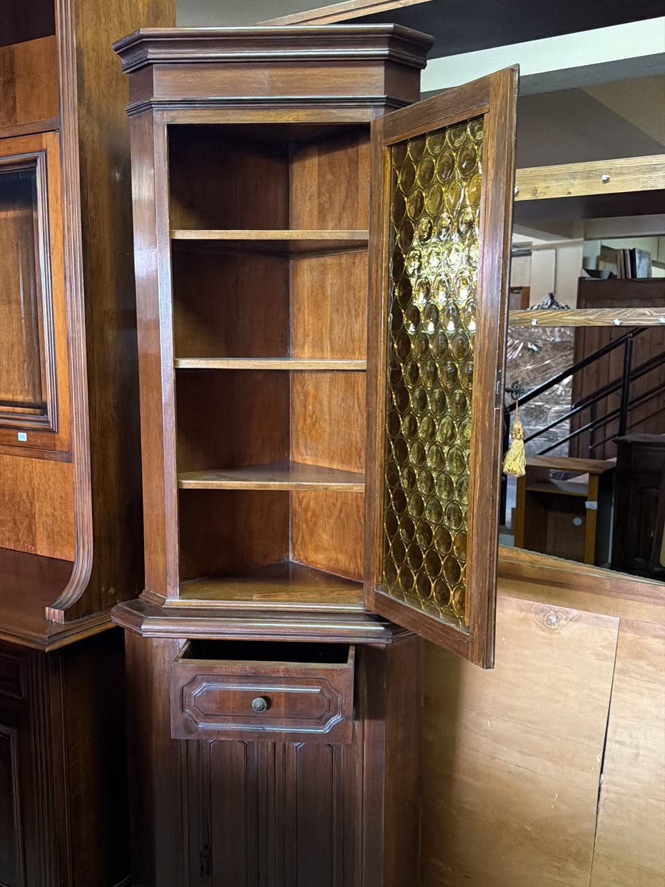 Colțar vitrină din lemn italian cu sticlă decorativă 3983/U - imagine 2