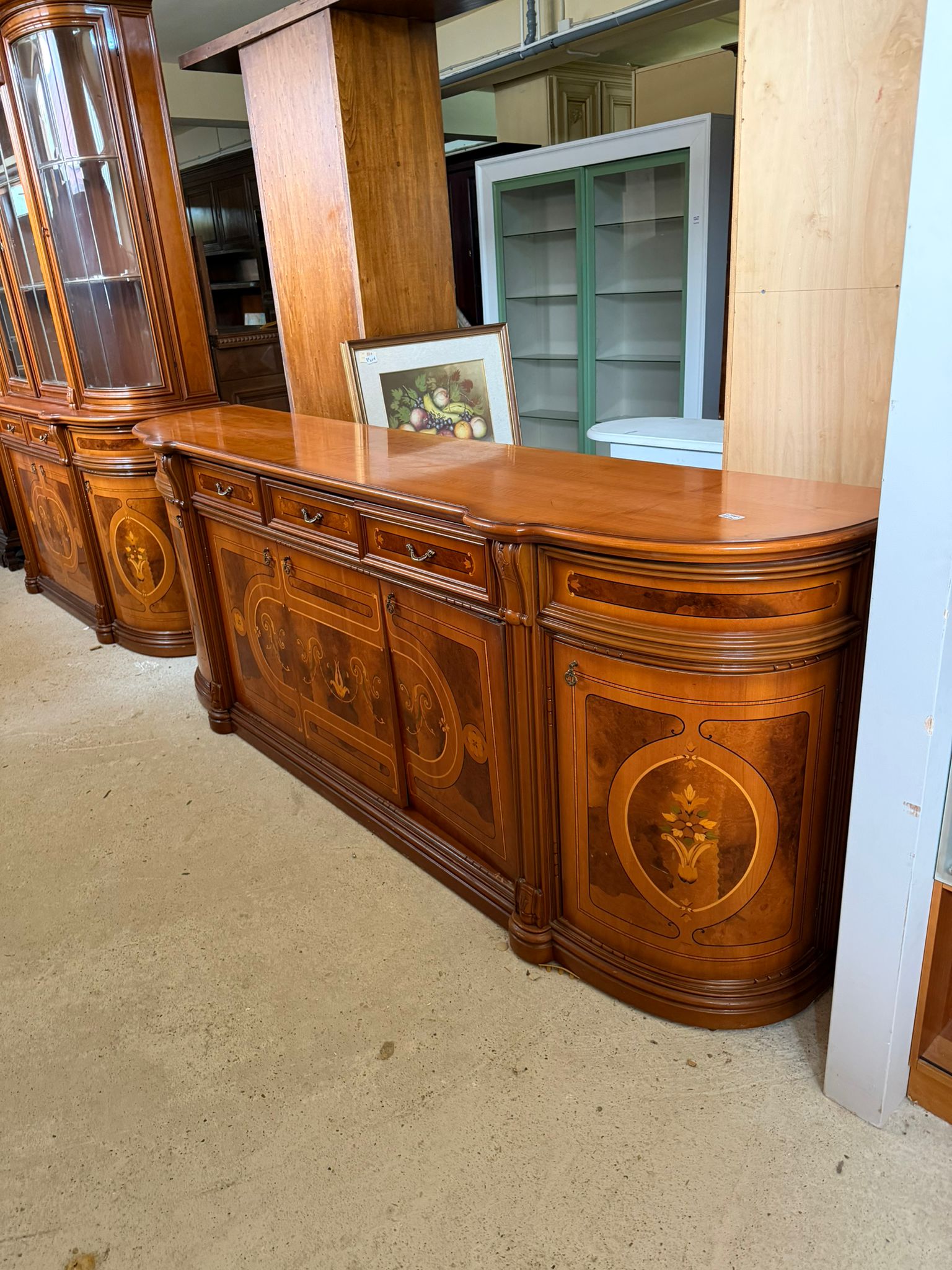 Bufet elegant din lemn cu intarsii decorative, sertare și spații de depozitare SH de calitate italiană Cod. 4288/U
